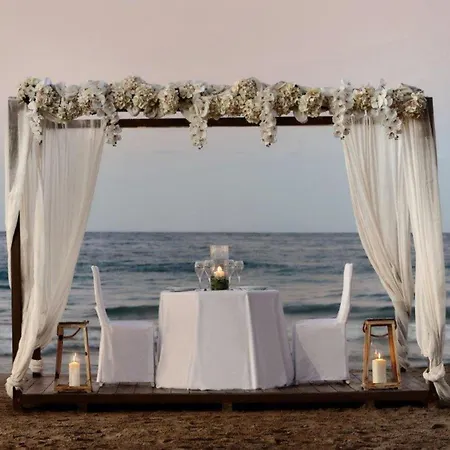Zephyros Boutique Hotel